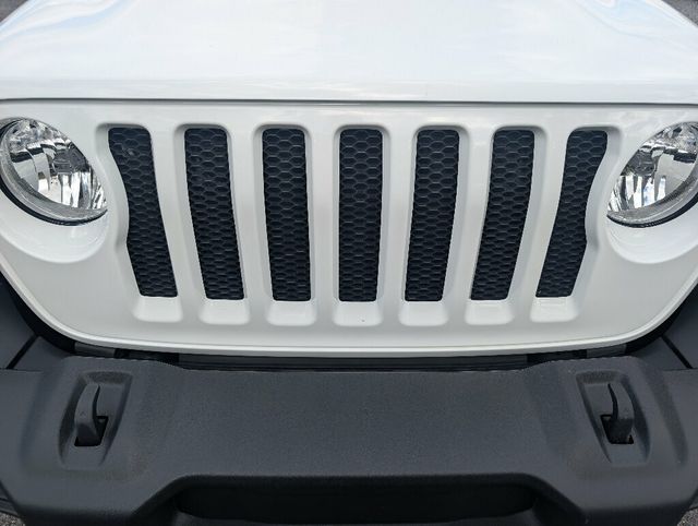 2023 Jeep Wrangler ONE OWNER w SUNRIDER SOFT TOP - 22835062 - 37