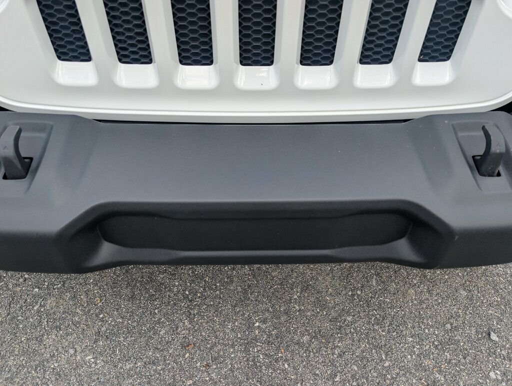 2023 Jeep Wrangler ONE OWNER w SUNRIDER SOFT TOP - 22835062 - 38