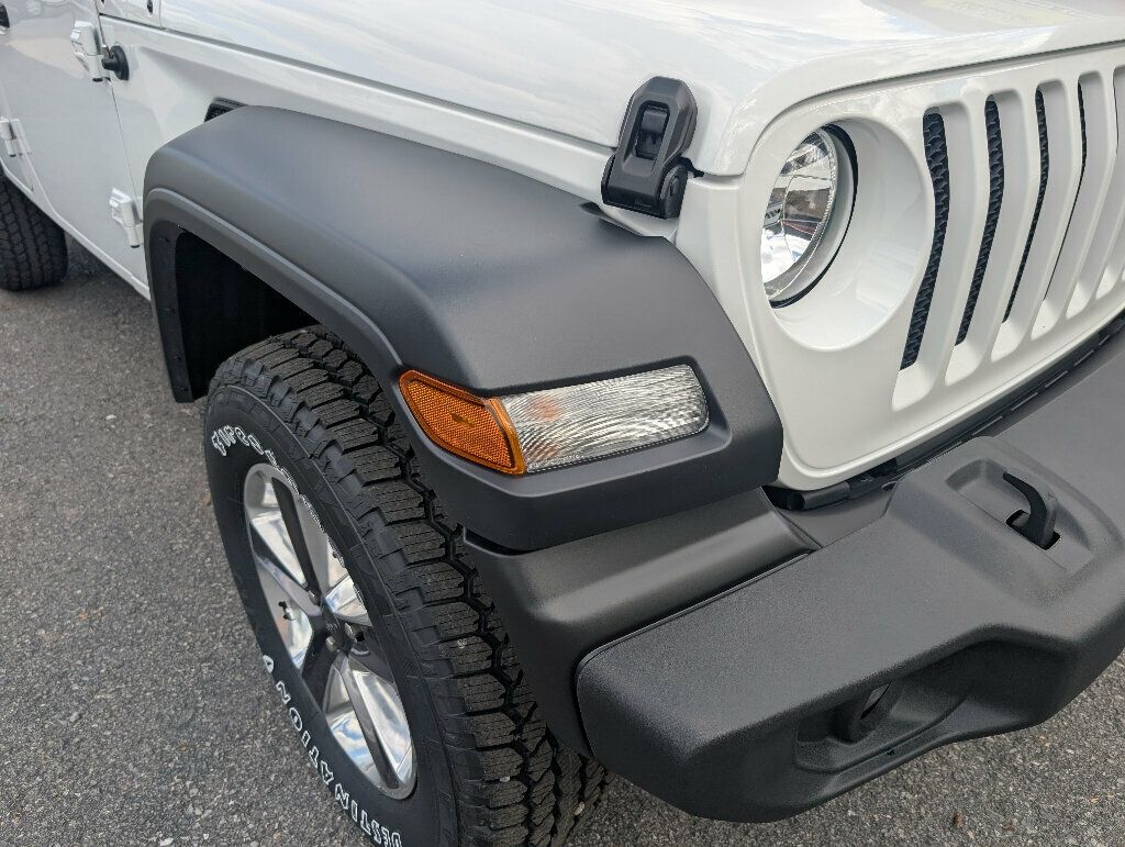2023 Jeep Wrangler ONE OWNER w SUNRIDER SOFT TOP - 22835062 - 40