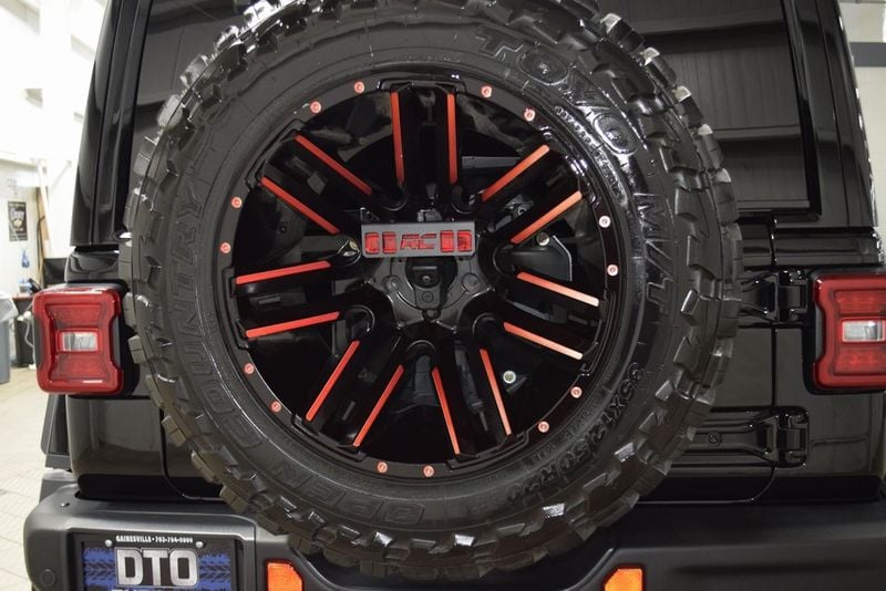 2023 Jeep Wrangler Rubicon 392 - 22853819 - 17