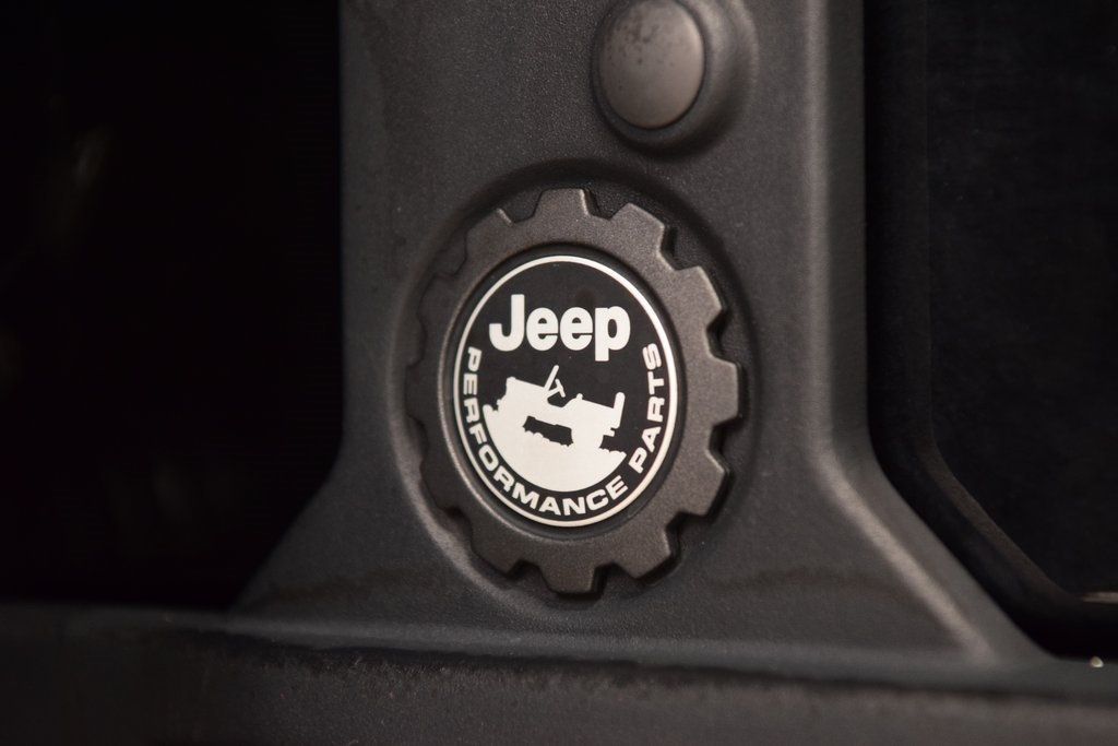 2023 Jeep Wrangler Rubicon 392 - 22902452 - 25