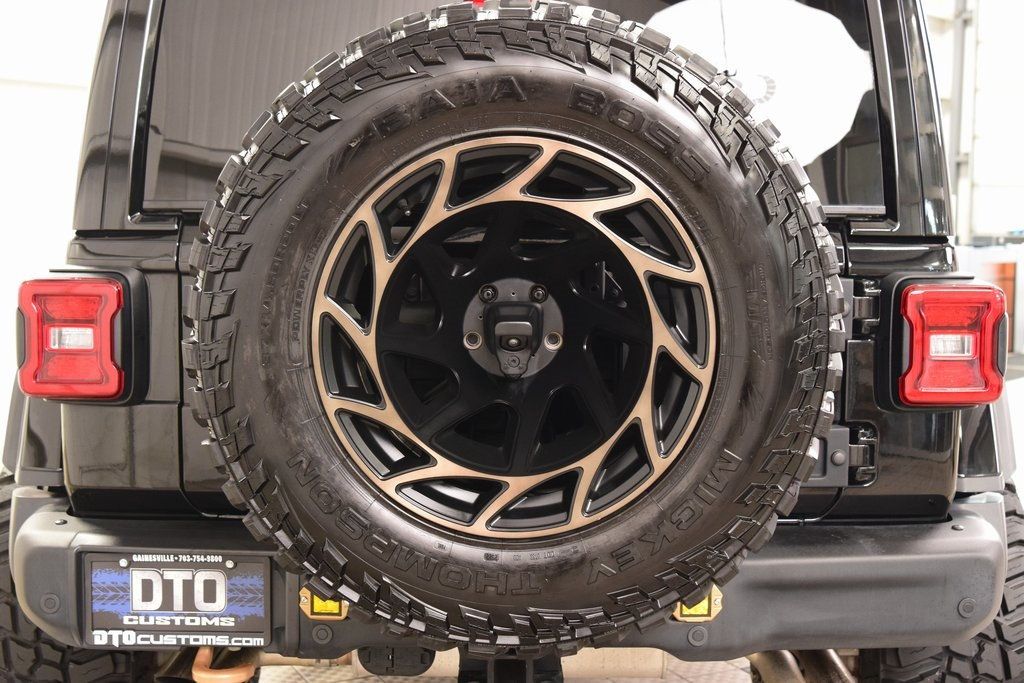 2023 Jeep Wrangler Rubicon 392 - 22902452 - 26