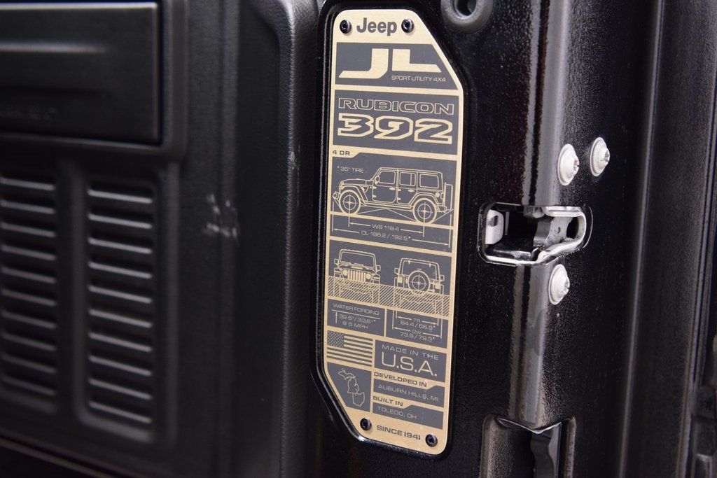 2023 Jeep Wrangler Rubicon 392 - 22902452 - 28