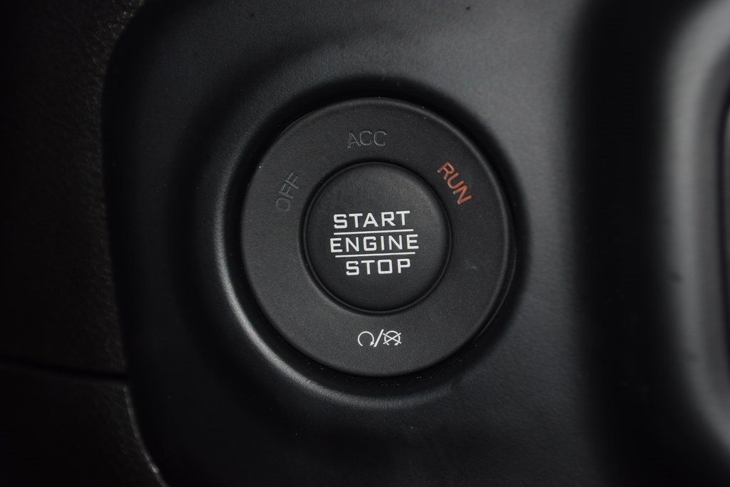 2023 Jeep Wrangler Rubicon 392 - 22902452 - 39