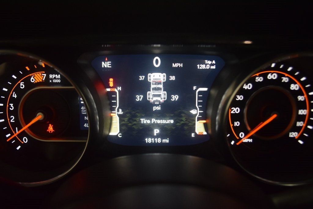 2023 Jeep Wrangler Rubicon 392 - 22902452 - 52