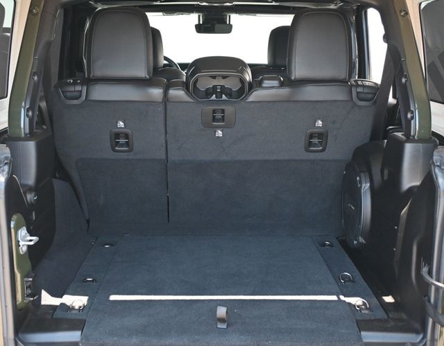 2023 Jeep Wrangler Rubicon 392 4 Door 4x4 - 23044160 - 22