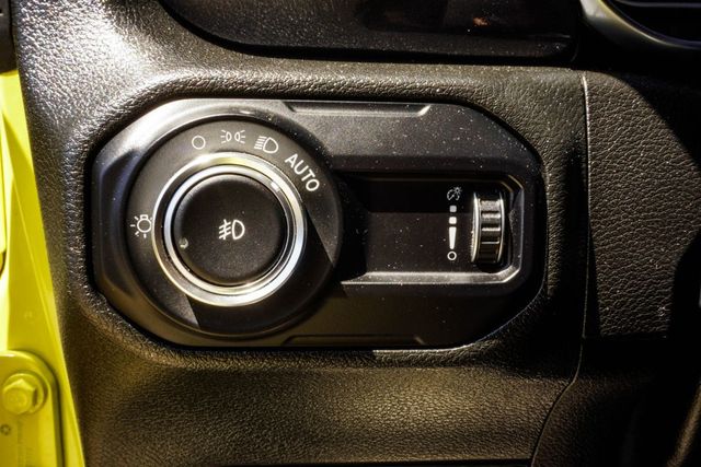 2023 Jeep Wrangler Rubicon 392 4 Door 4x4 - 23019656 - 29