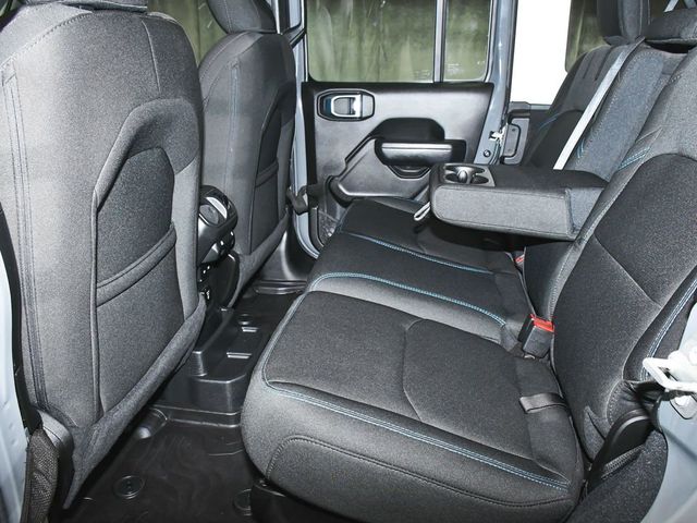 2023 Jeep Wrangler Rubicon 4xe - 23005926 - 40