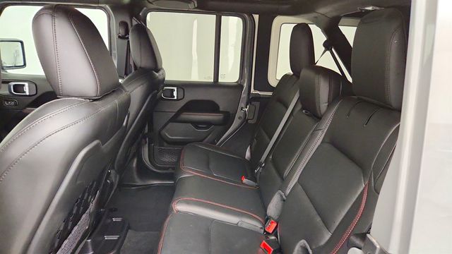 2023 Jeep Wrangler Rubicon Farout 4 Door 4x4 *Ltd Avail* w/ EcoDiesel V6 - 23038838 - 21