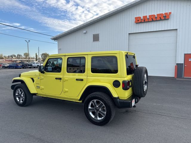 2023 Jeep Wrangler 4-Door Sahara photo 5