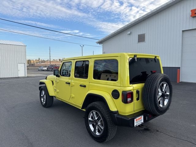 2023 Jeep Wrangler 4-Door Sahara photo 6