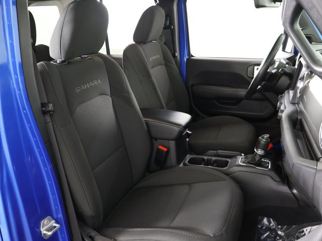 2023 Jeep Wrangler Sahara - 23083481 - 26