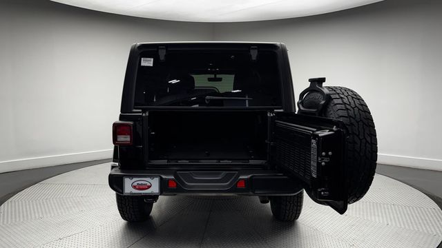 2023 Jeep Wrangler Sahara 4 Door 4x4 - 23029532 - 29