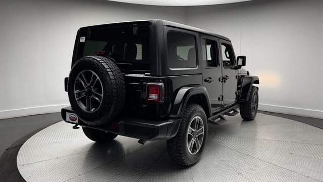 2023 Jeep Wrangler Sahara 4 Door 4x4 - 23029532 - 30