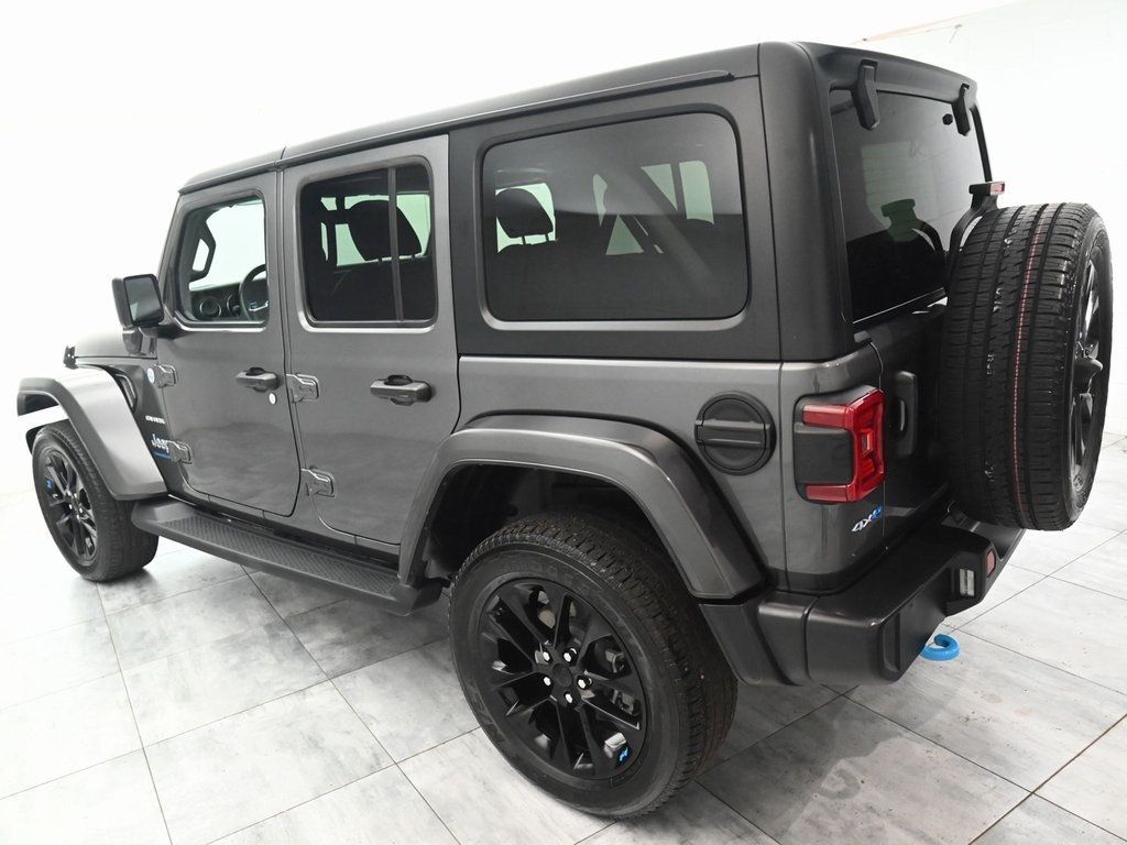 2023 Jeep Wrangler Sahara 4xe photo 3