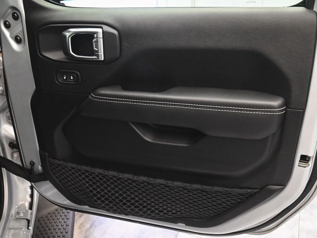 2023 Jeep Wrangler Sahara 4xe - 22965421 - 9