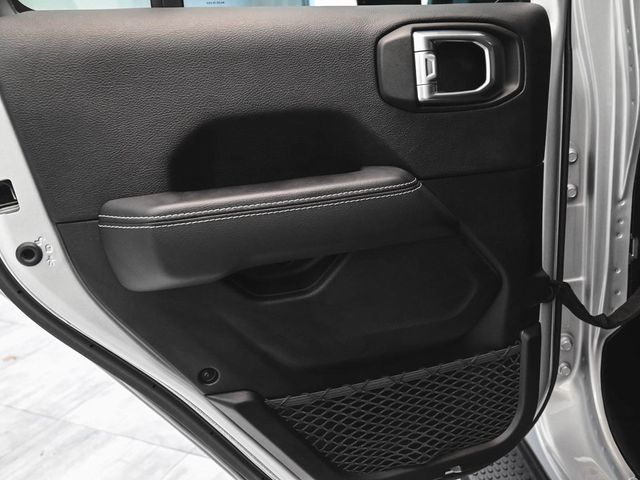 2023 Jeep Wrangler Sahara 4xe - 22965421 - 10