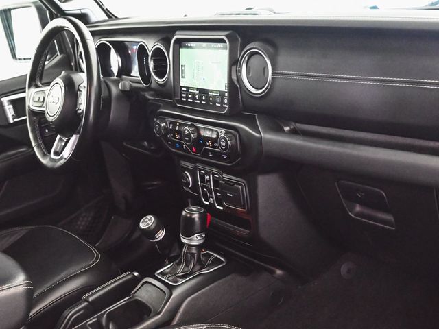 2023 Jeep Wrangler Sahara 4xe - 22980204 - 32