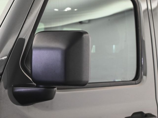 2023 Jeep Wrangler Sahara 4xe - 22980204 - 35