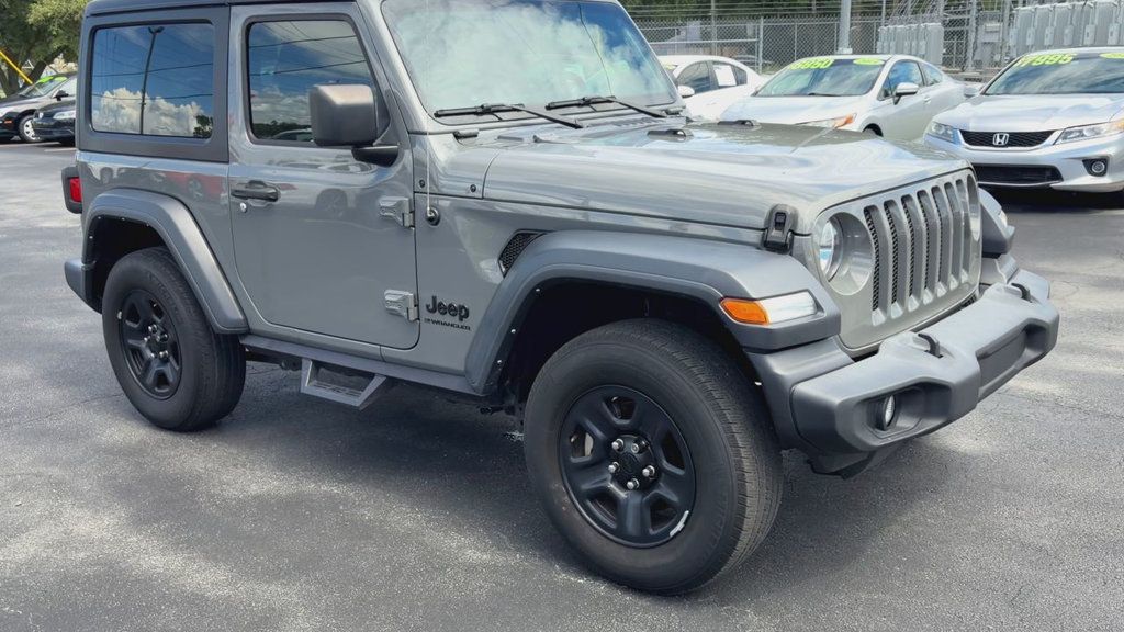 Jeep Wrangler SPORT photo 2