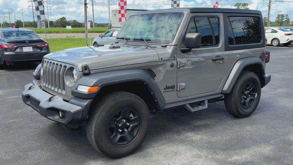 Jeep Wrangler SPORT photo 4