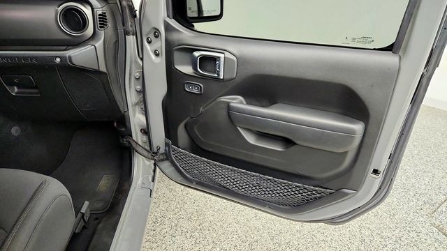 2023 Jeep Wrangler Sport S 2 Door 4x4 w/ Hard Top & Granite Crystal Wheels - 23086531 - 24