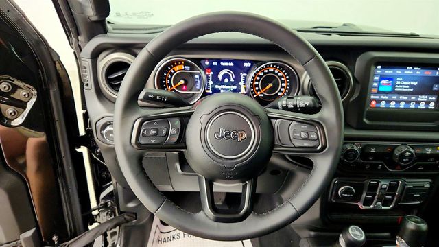 2023 Jeep Wrangler Sport S 4 Door 4x4 w/ EcoDiesel V6 & Hardtop - 23081830 - 12