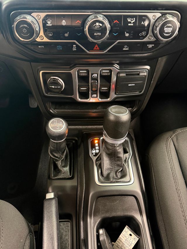 2023 Jeep Wrangler 4xe 4x4 - 23030127 - 36