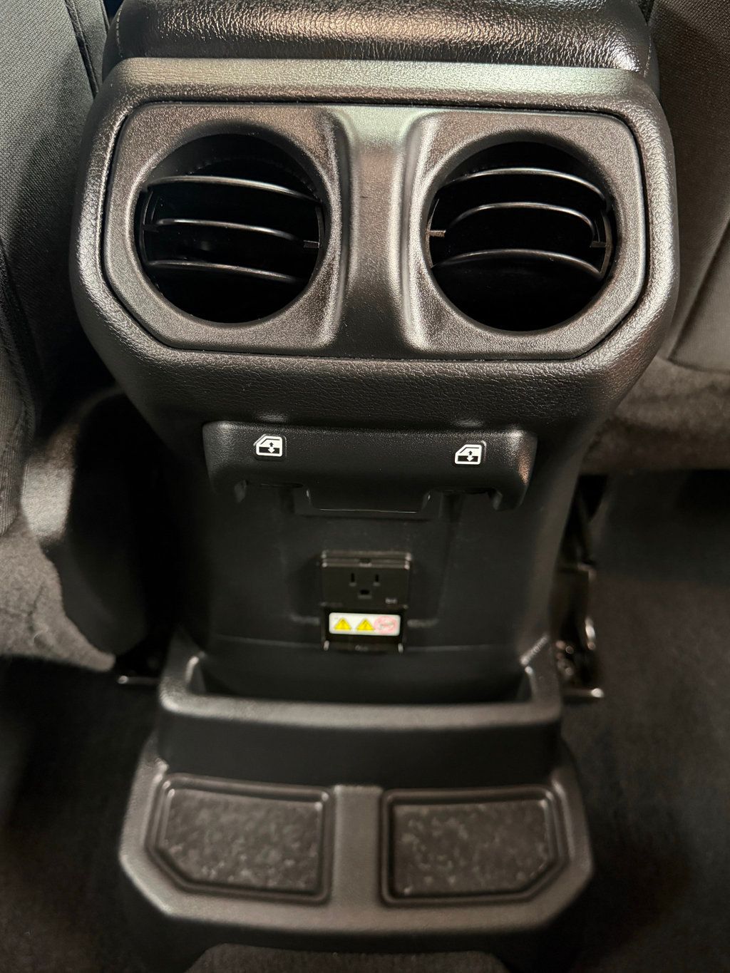 2023 Jeep Wrangler 4xe 4x4 - 23030127 - 38