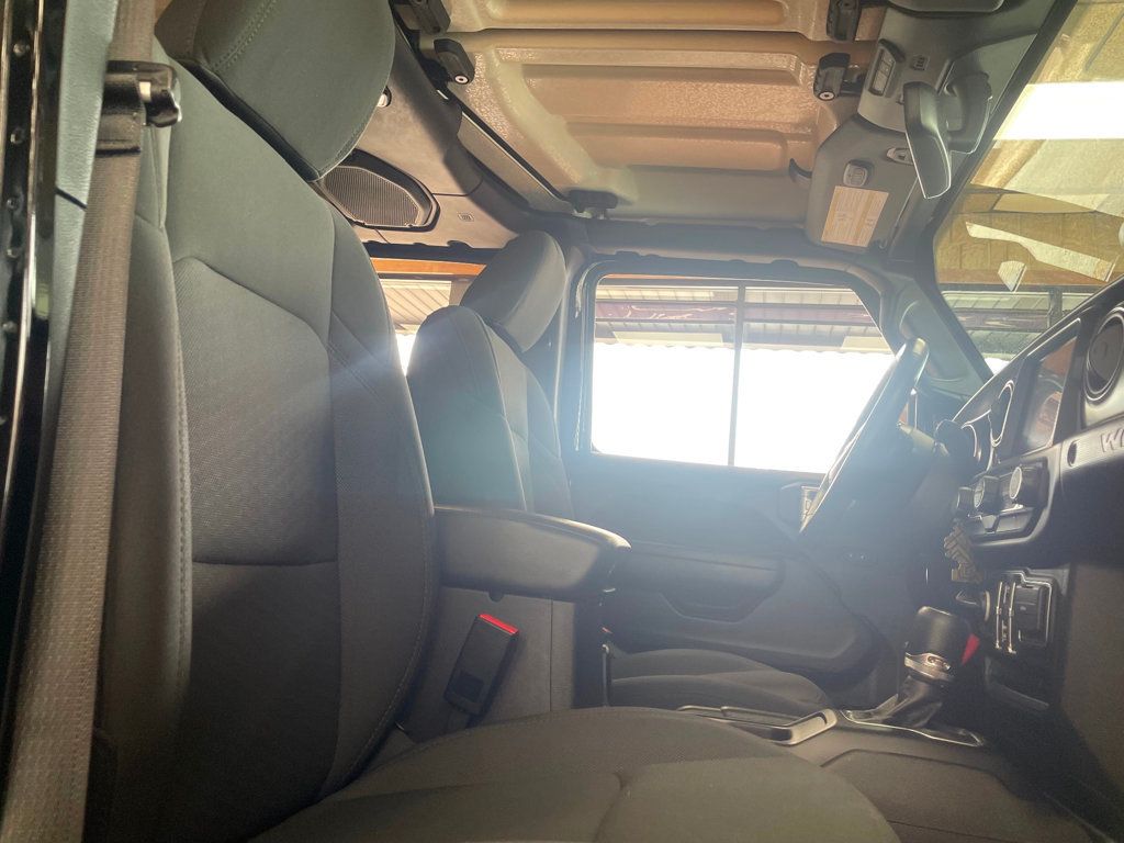 2023 Jeep Wrangler 4xe 4x4 - 23063252 - 21
