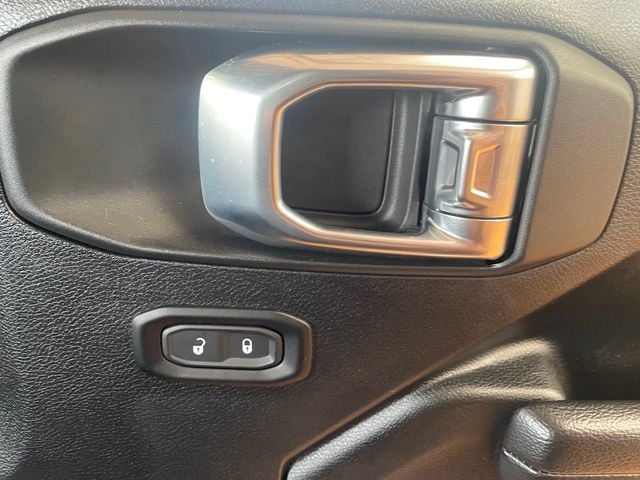 2023 Jeep Wrangler 4xe 4x4 - 23063252 - 23