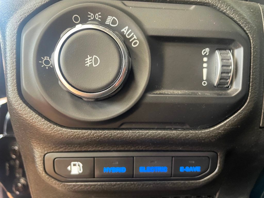 2023 Jeep Wrangler 4xe 4x4 - 23063252 - 32