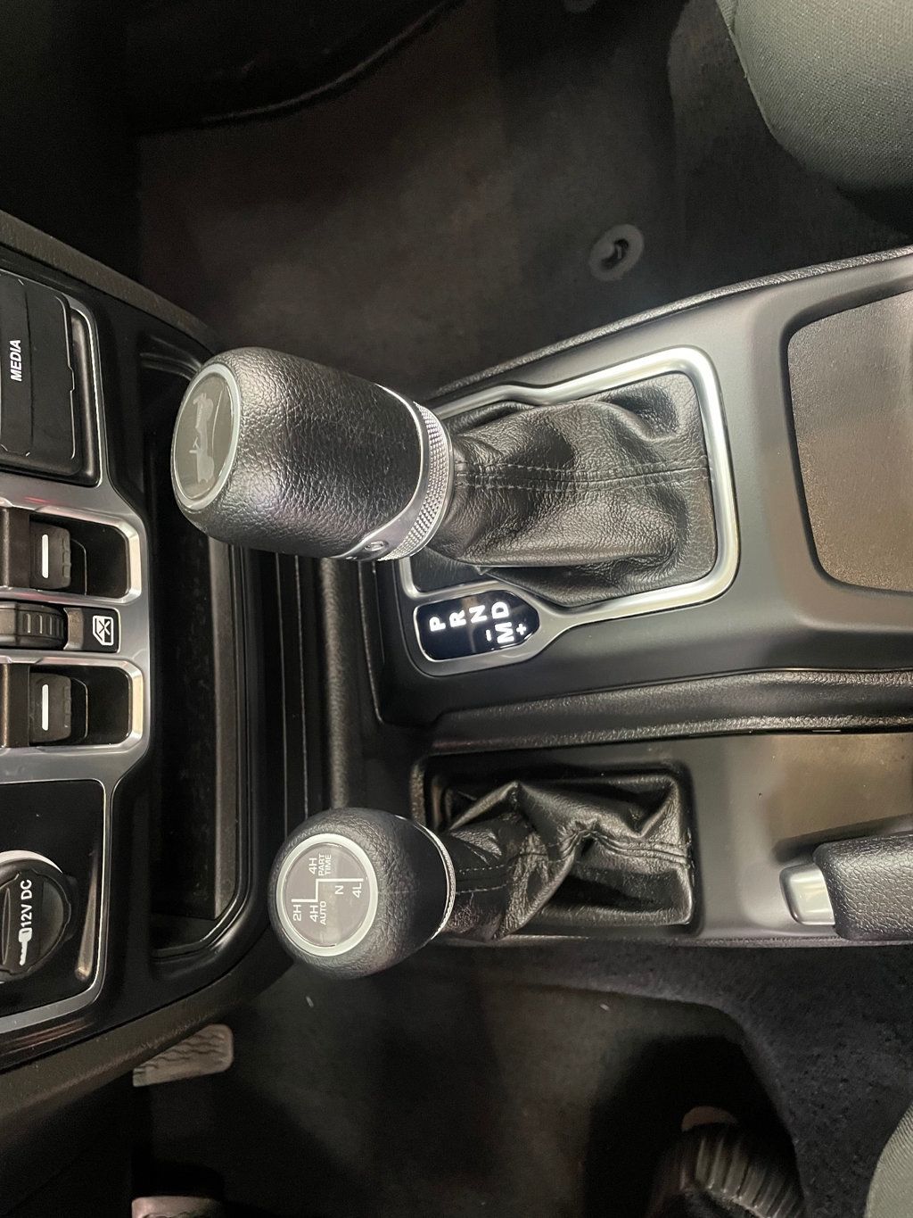 2023 Jeep Wrangler 4xe 4x4 - 23068415 - 34