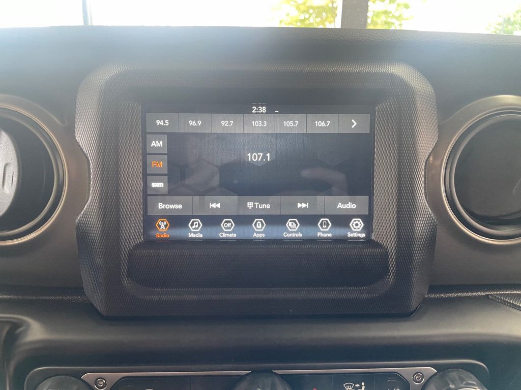 2023 Jeep Wrangler 4xe 4x4 - 23068415 - 37