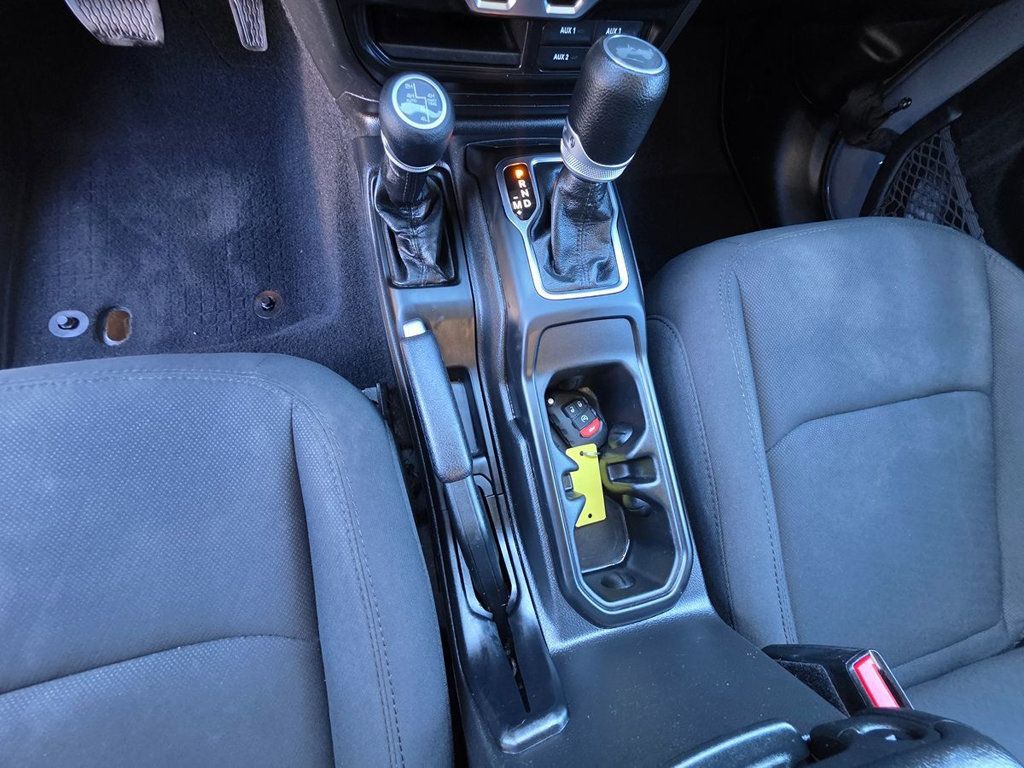 2023 Jeep Wrangler 4xe 4x4 - 22973577 - 19