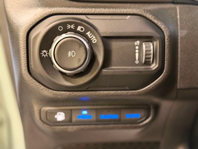 2023 Jeep Wrangler 4xe 4x4 - 23052761 - 36