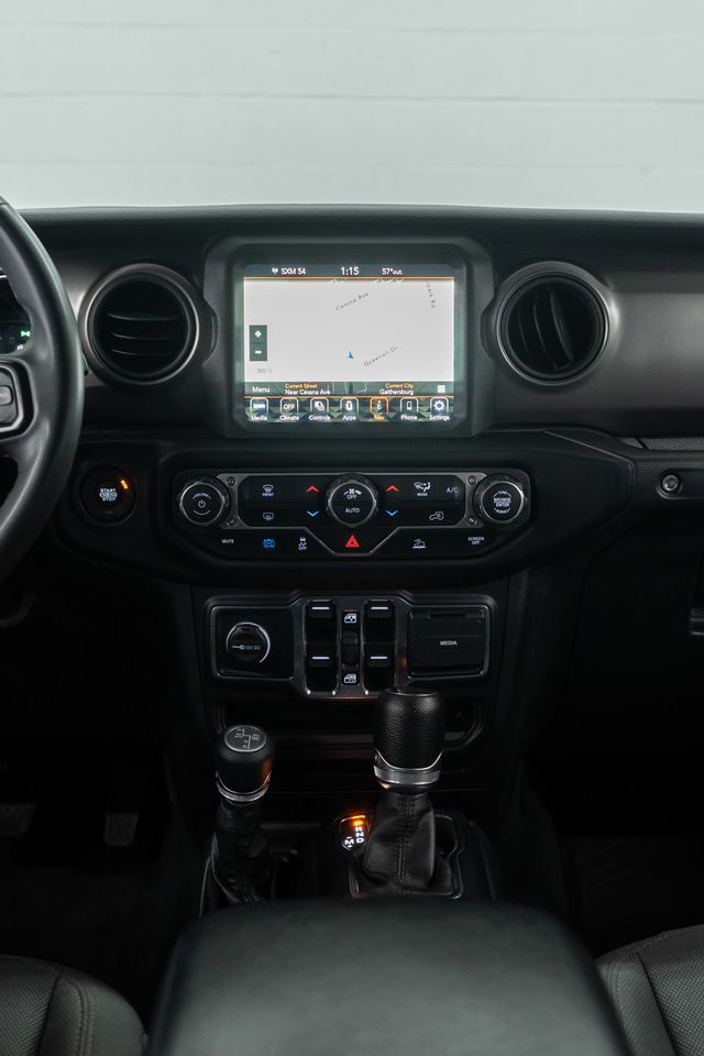 2023 Jeep Wrangler 4xe 4x4 - 23003745 - 21