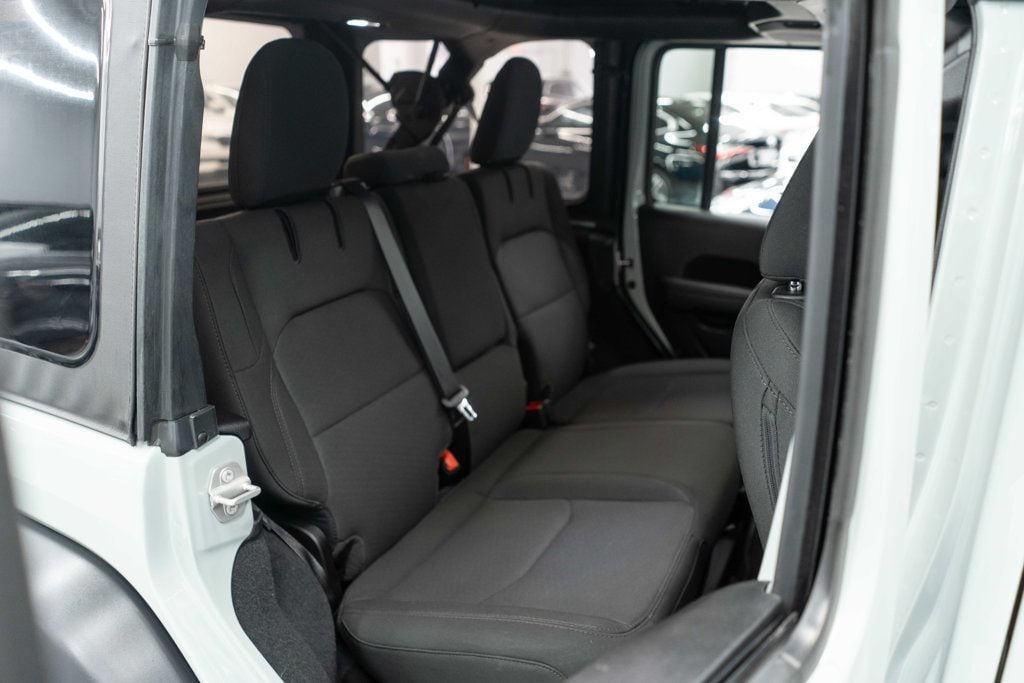 2023 Jeep Wrangler 4xe 4x4 - 23003745 - 22