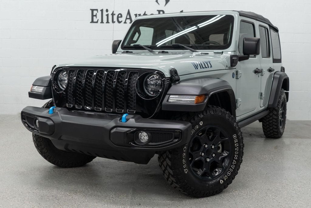 2023 Jeep Wrangler 4xe 4x4 - 23003745 - 32