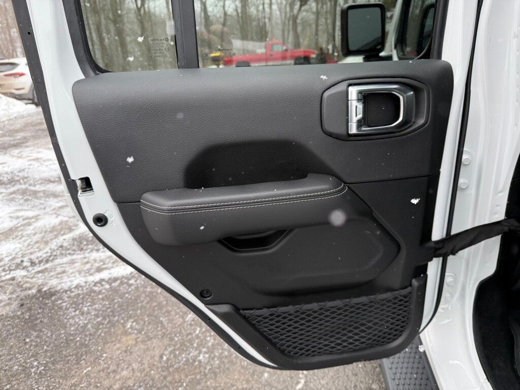 2023 Jeep Wrangler 4xe MSRP $64,390 - 22980080 - 39