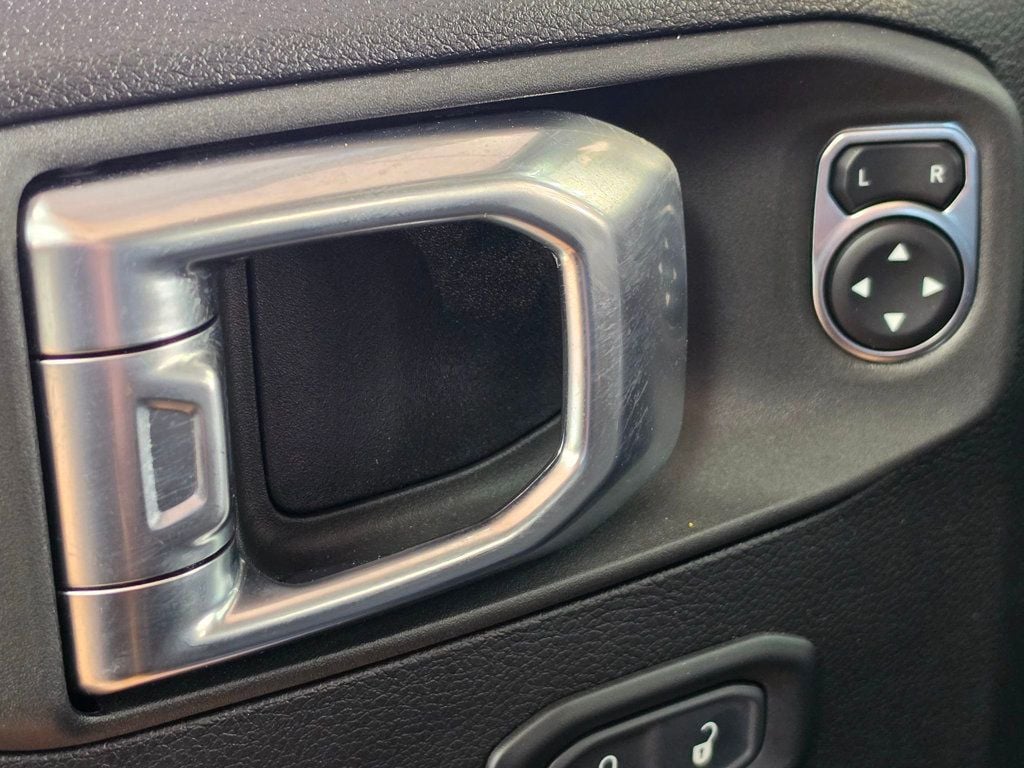2023 Jeep Wrangler 4xe Rubicon 4x4 - 23062385 - 16