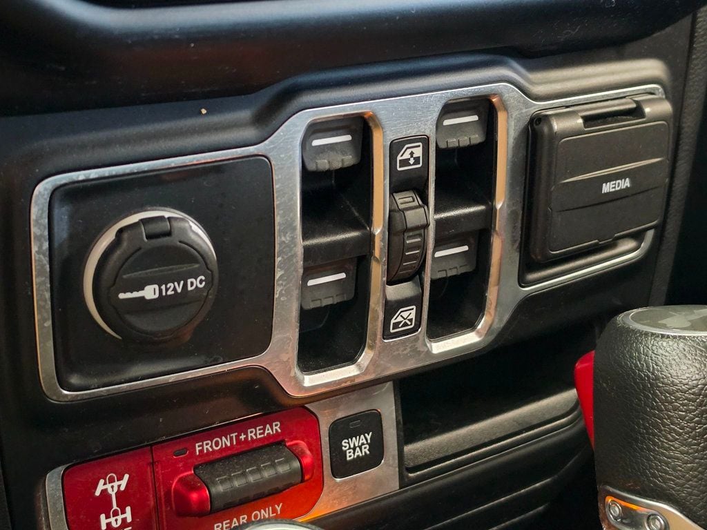 2023 Jeep Wrangler 4xe Rubicon 4x4 - 23062385 - 32