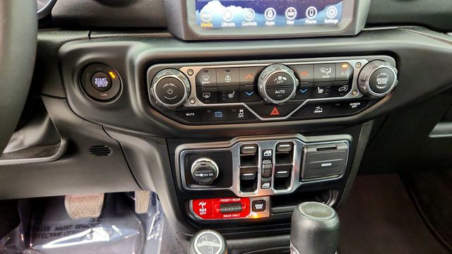 2023 Jeep Wrangler 4xe Rubicon 4x4 w/ Black Hard Top, Leather & Cold Weather Group - 23091928 - 16