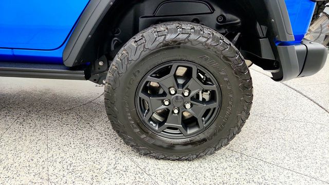 2023 Jeep Wrangler 4xe Rubicon 4xe 20th Anniversary w/ Remote Start & 3-Piece Hard Top - 23091797 - 8