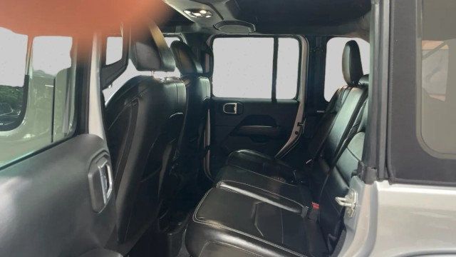2023 Jeep Wrangler 4xe Sahara - 23046450 - 16