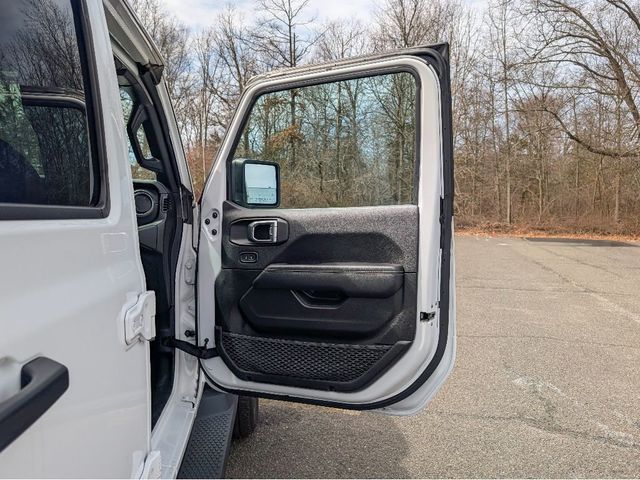 2023 Jeep Wrangler 4xe Sahara - 22981775 - 11