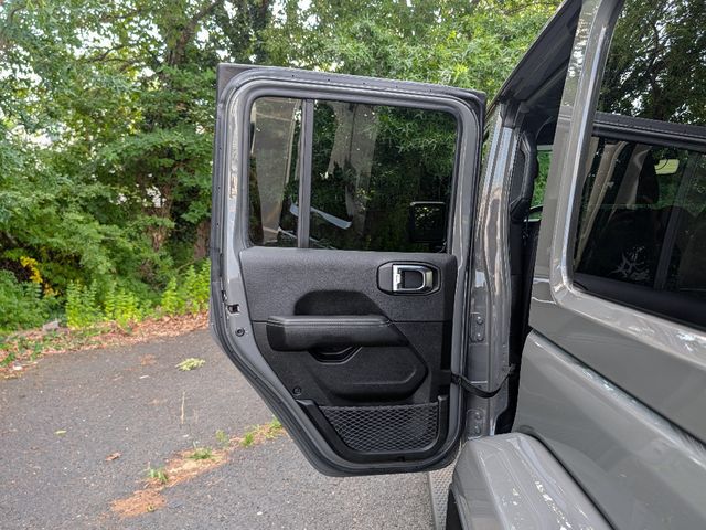 2023 Jeep Wrangler 4xe Sahara - 23044821 - 12