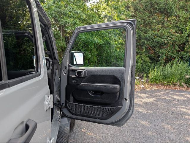 2023 Jeep Wrangler 4xe Sahara - 23044821 - 14
