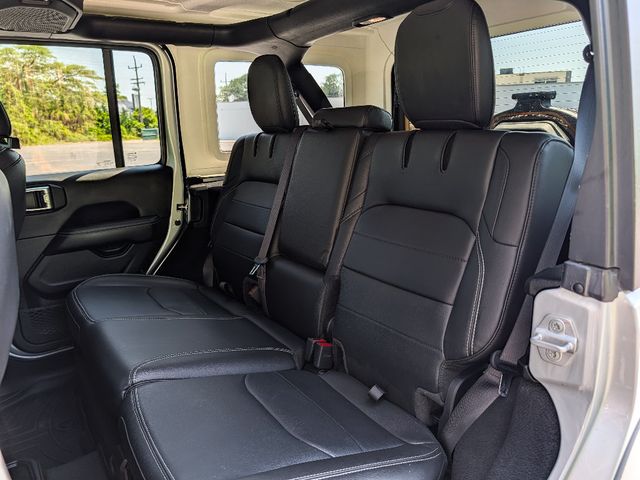2023 Jeep Wrangler 4xe Sahara - 23044822 - 17