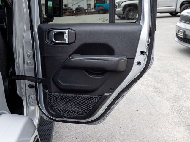 2023 Jeep Wrangler 4xe Sahara - 23077038 - 14